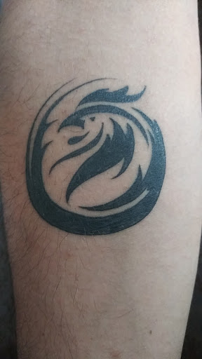 Tattoo Shop «Chi-Town Effects Tattoo», reviews and photos, 419 S Lake St, Aurora, IL 60506, USA