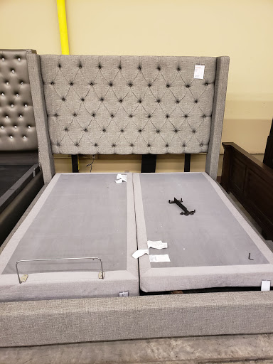 Furniture Store «Ashley Furniture HomeStore», reviews and photos, 14810 North Freeway #100, Houston, TX 77090, USA