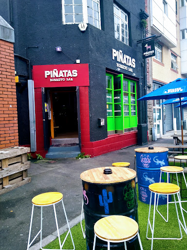 Piñatas Burrito Bar