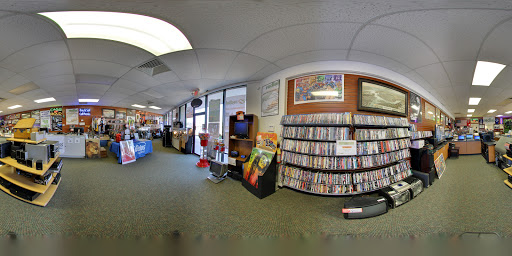 Pawn Shop «Redial - Buy, Sell & Repair», reviews and photos, 332 Lynn Shores Dr, Virginia Beach, VA 23452, USA