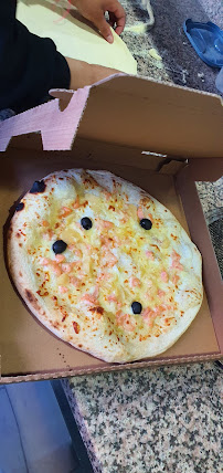 Plats et boissons du Pizzeria Pizza Firenze à Firminy - n°19