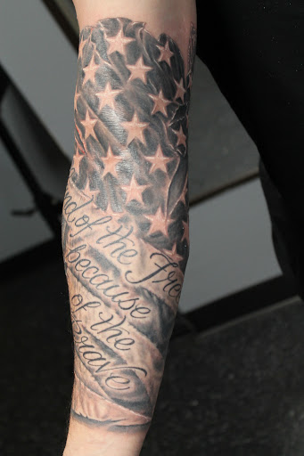 Tattoo Shop «Absolute Tattoo», reviews and photos, 1212 S Kansas Ave, Topeka, KS 66612, USA