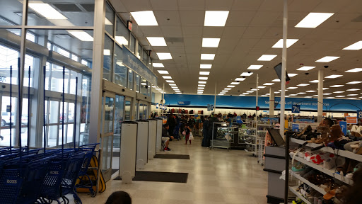 Clothing Store «Ross Dress for Less», reviews and photos, 7065 Cermak Rd, Berwyn, IL 60402, USA