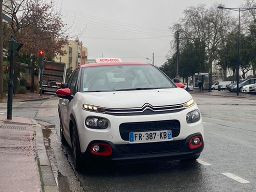 Auto-École Les Pins Francs à Bordeaux, Gironde