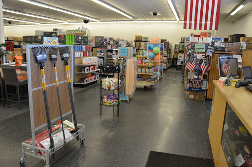 Home Goods Store «Yard Sale USA», reviews and photos, 562 Nissan Dr, Smyrna, TN 37167, USA