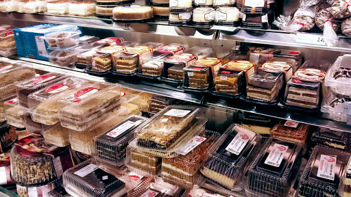 Grocery Store «Fresh Farms», reviews and photos, 8203 W Golf Rd, Niles, IL 60714, USA