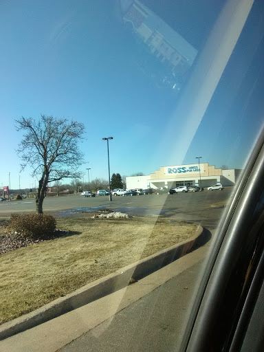 Clothing Store «Ross Dress for Less», reviews and photos, 4027 Commonwealth Ave, Eau Claire, WI 54701, USA