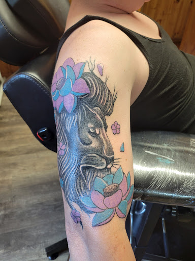 Tattoo Shop «Twisted Inks», reviews and photos, 304 Ridge St A, Charlottesville, VA 22902, USA