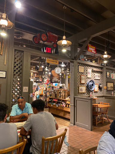 American Restaurant «Cracker Barrel Old Country Store», reviews and photos, 111 Dunson Ln, Davenport, FL 33896, USA