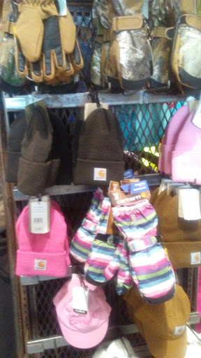 Clothing Store «Carhartt», reviews and photos, 5800 Cass Ave, Detroit, MI 48202, USA