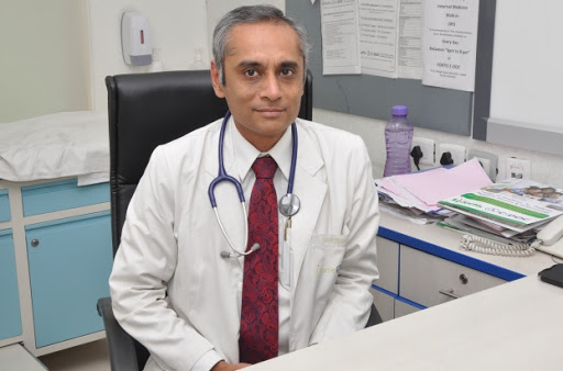 Dr Ritesh Gupta, Endocrinologist In Noida, Thyroid Specialist, Diabetologist, Best Diabetes Centre, Hormone Treatment