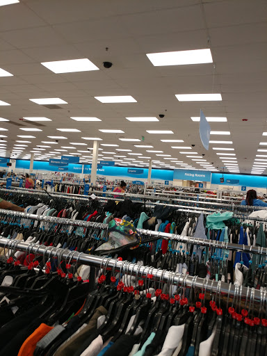 Clothing Store «Ross Dress for Less», reviews and photos, 3201 Eastway Dr, Charlotte, NC 28205, USA