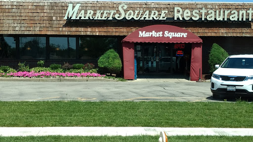 Shopping Mall «Lynn Plaza Shopping Center», reviews and photos, 520-600 W Dundee Rd, Wheeling, IL 60090, USA