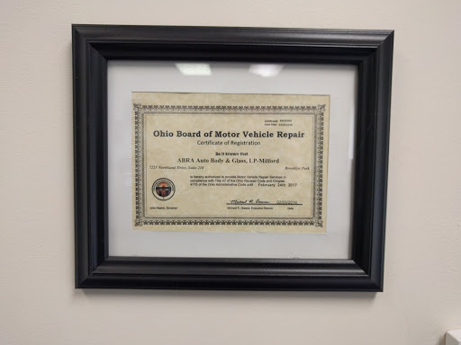 Auto Body Shop «ABRA Auto Body & Glass», reviews and photos, 5161 Wolfpen Pleasant Hill Rd, Milford, OH 45150, USA