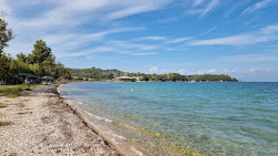 Foto von Rouga Bay, Paliampela - beliebter Ort unter Entspannungskennern