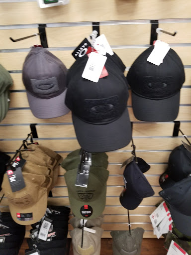 Army & Navy Surplus Shop «US Patriot Tactical», reviews and photos, 16298 Fort Campbell Blvd, Oak Grove, KY 42262, USA