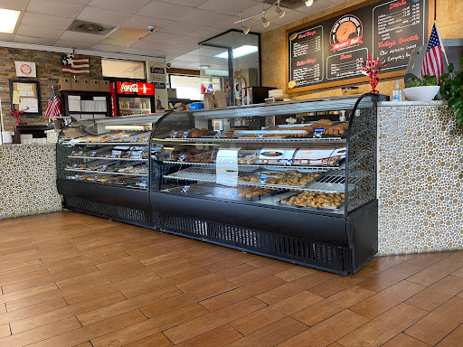 Donut Shop «Good Things Donuts», reviews and photos, 625 Eglin Pkwy NE, Fort Walton Beach, FL 32547, USA