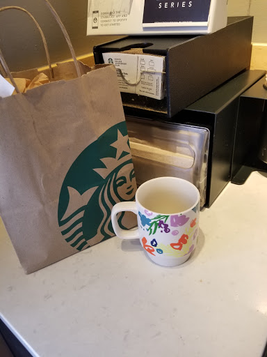 Coffee Shop «Starbucks», reviews and photos, 1720 S Orange Blossom Trail, Apopka, FL 32703, USA