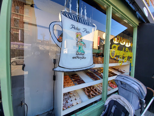Donut Shop «Peter Pan Donut & Pastry Shop», reviews and photos, 727 Manhattan Ave, Brooklyn, NY 11222, USA