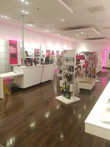 Cell Phone Store «T-Mobile», reviews and photos, 17221 Cole Rd, Hagerstown, MD 21740, USA