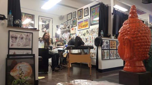 Tattoo Shop «HOWL», reviews and photos, 4160 S Cleveland Ave, Fort Myers, FL 33901, USA