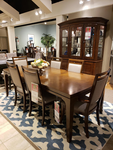 Furniture Store «Art Van Furniture», reviews and photos, 6500 E 14 Mile Rd, Warren, MI 48092, USA