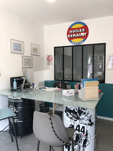 Auto-École Cr17 à Marseille, Bouches-du-Rhône