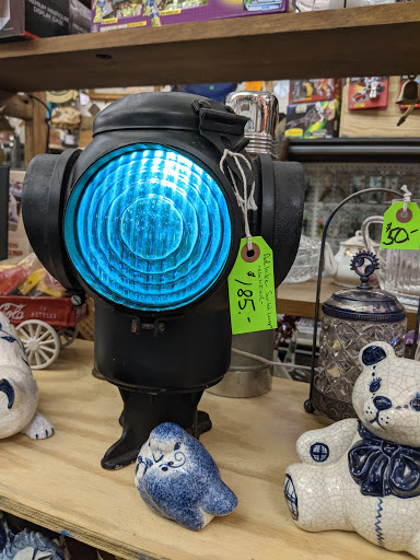 Flea Market «Raynham Flea Market», reviews and photos, 480 S St W, Raynham, MA 02767, USA