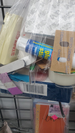 Thrift Store «40th St & Thunderbird Goodwill Retail Store & Donation Center», reviews and photos