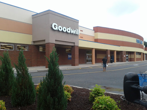 Thrift Store «Goodwill - Pineville», reviews and photos, 10124 Johnston Rd, Charlotte, NC 28210, USA