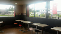 Atmosphère du Restaurant KFC Pontault-Combault - n°11