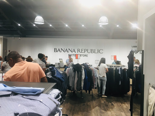 Clothing Store «Banana Republic», reviews and photos, 454 Evergreen Ct, Central Valley, NY 10917, USA