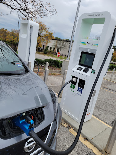 Electric vehicle charging station contractor Independence