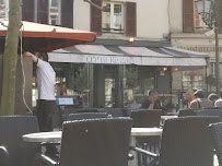 Atmosphère du Restaurant O P'tit Resto à Suresnes - n°13