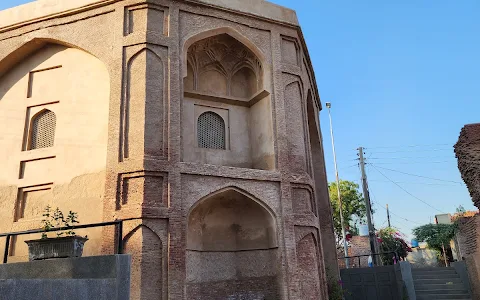 Tomb of Mir Chakar-i-Azam Rind image