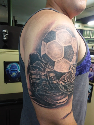 Tattoo Shop «A Different Image Tattoo and Fine Art Studio», reviews and photos, 6212 SE 15th St, Oklahoma City, OK 73110, USA