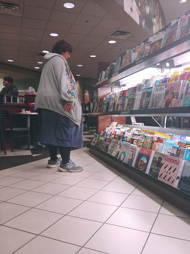 Book Store «Barnes & Noble», reviews and photos, 7849 N Blackstone Ave, Fresno, CA 93720, USA