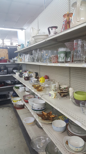 Thrift Store «Community Thrift Store», reviews and photos, 5456 Hansel Ave, Edgewood, FL 32809, USA