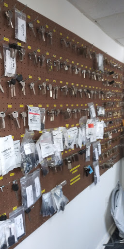 Locksmith «Advantage Locksmith Portland», reviews and photos, 8104 SW Durham Rd, Portland, OR 97224, USA