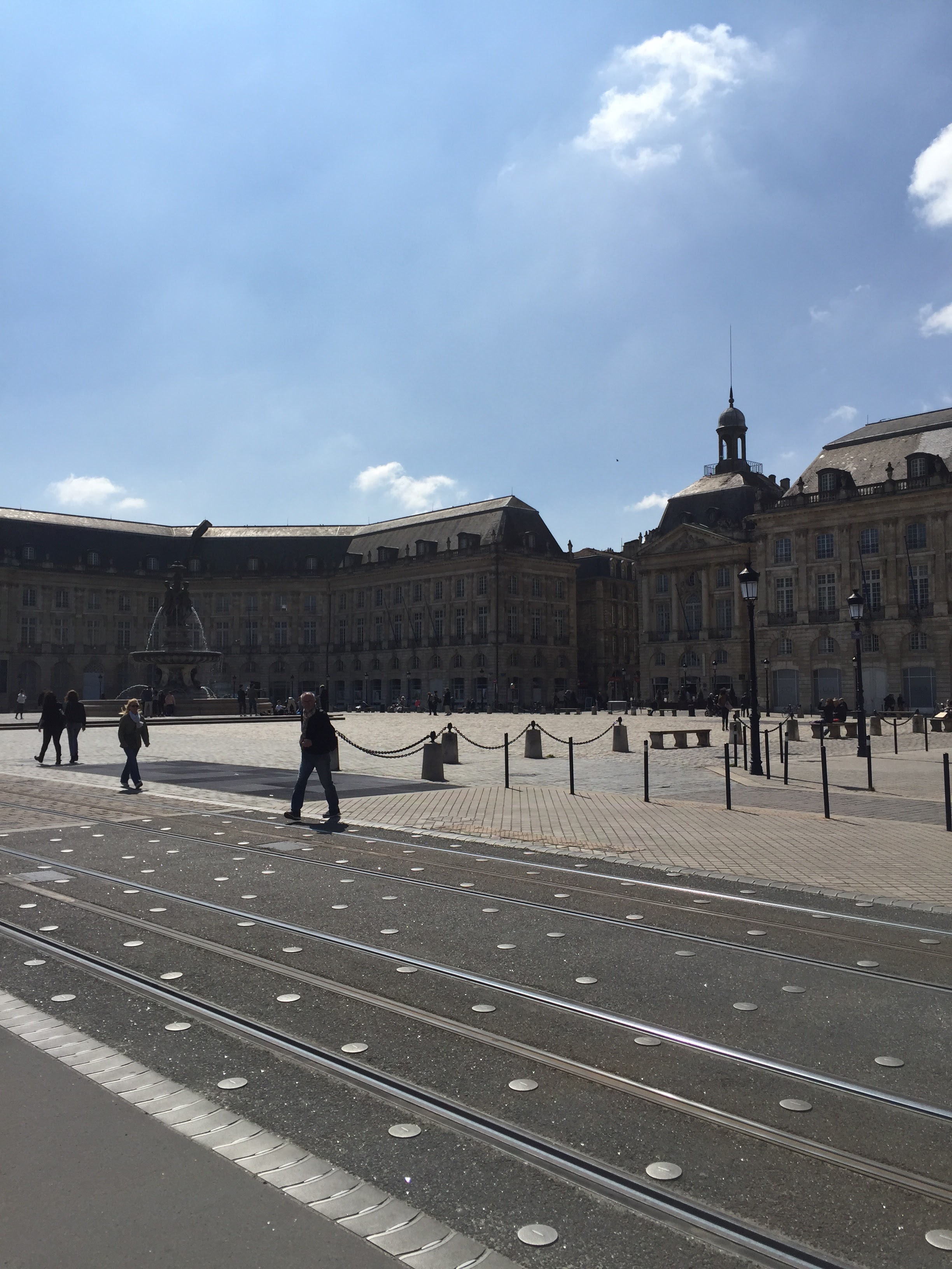 Photo n° 2 de l'avis de Aymerick.E fait le 26/03/2017 à 00:01