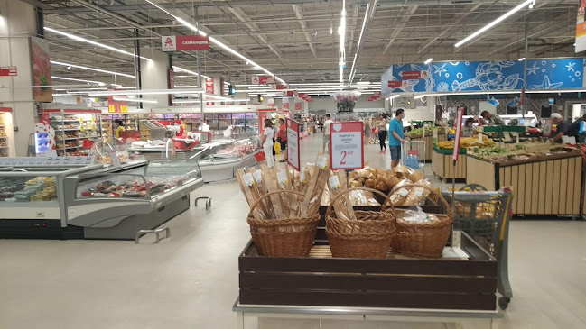 Opinii despre Centrul Comercial Auchan - Crângași în <nil> - Centru Comercial