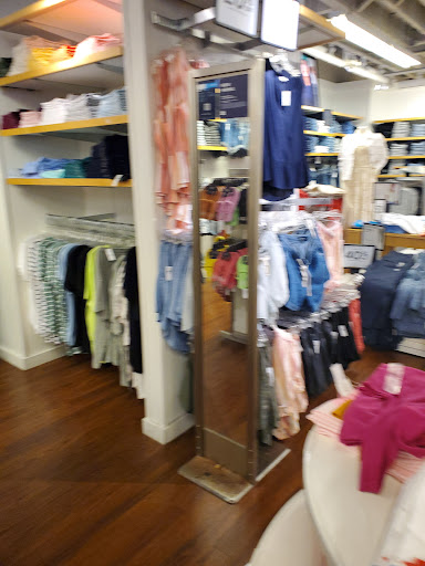 Clothing Store «Gap Outlet», reviews and photos, 40 S 69th St, Upper Darby, PA 19082, USA