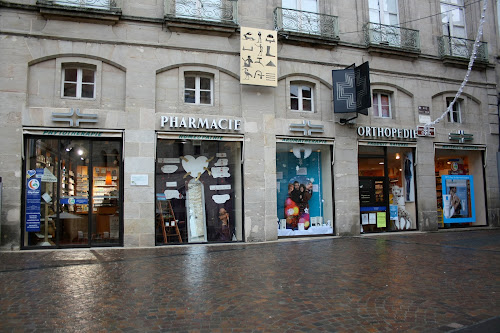 Pharmacie Cahuzac à Figeac