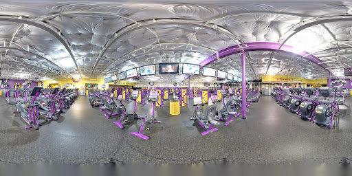 Gym «Planet Fitness - Dallas (Westmoreland), TX», reviews and photos, 3200 Falls Dr, Dallas, TX 75211, USA
