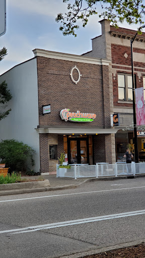 Frozen Yogurt Shop «Peachwave Frozen Yogurt & Gelato», reviews and photos, 6 W 8th St, Holland, MI 49423, USA