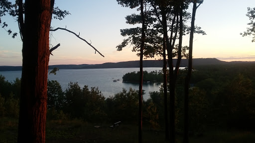 Vacation Home Rental Agency «Leelanau Vacation Rentals», reviews and photos, 6546 State St, Glen Arbor, MI 49636, USA