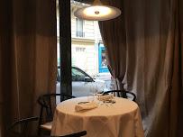 Atmosphère du Restaurant français Restaurant MONTÉE à Paris - n°3