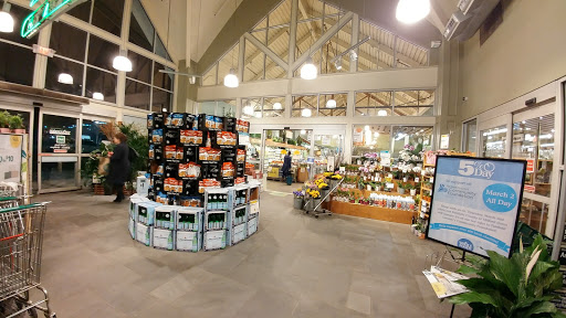 Grocery Store «Whole Foods Market», reviews and photos, 150 Ledge Rd, Darien, CT 06820, USA