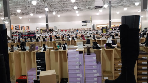 Shoe Store «DSW Designer Shoe Warehouse», reviews and photos, 1350 Bald Hill Rd, Warwick, RI 02886, USA