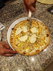 Pizza du Pizzeria Pizz'amore Saint-Priest - n°11